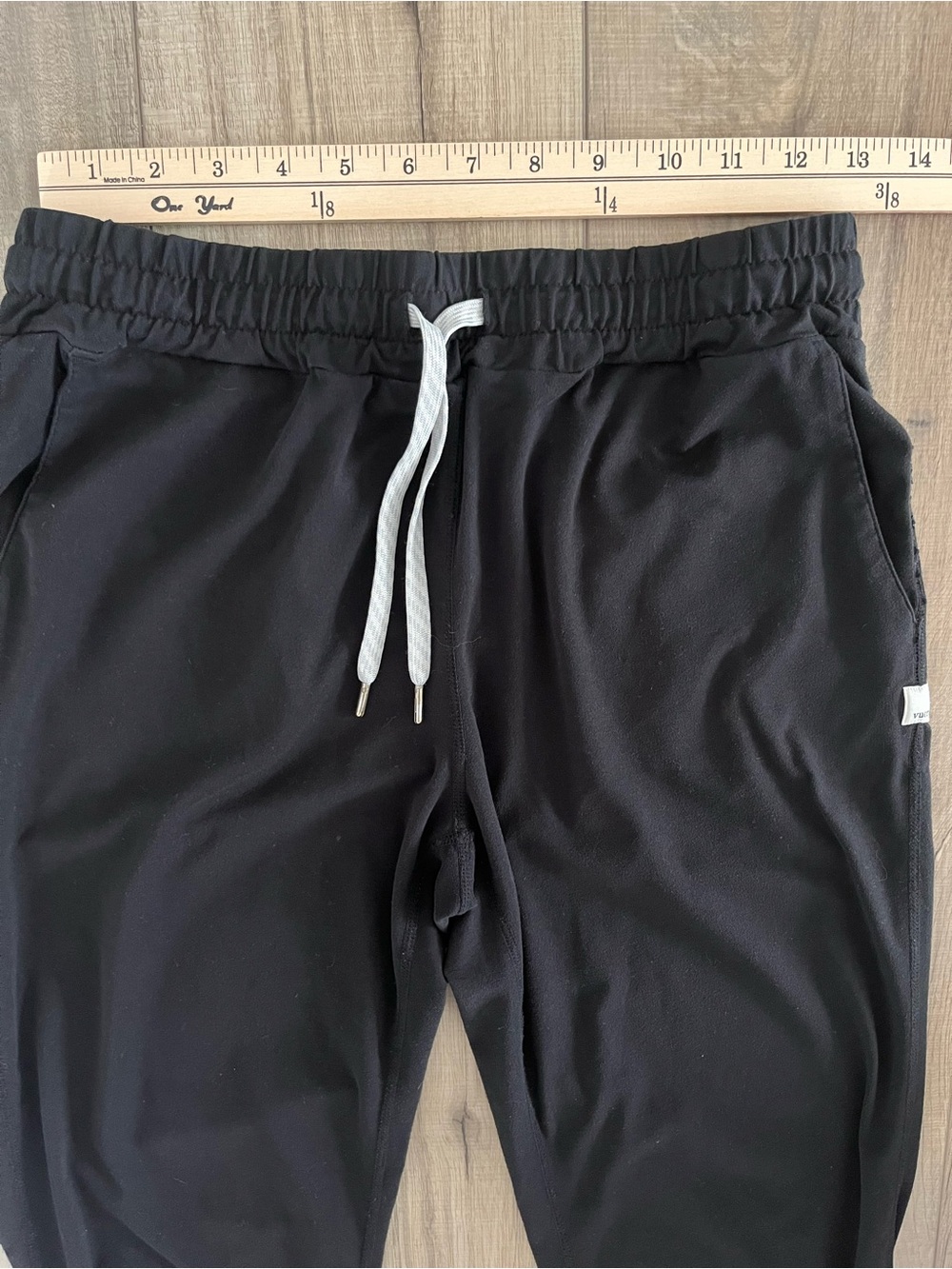 Vuori Women's Performance Joggers Black Small Athleisure - Picture 6 of 9